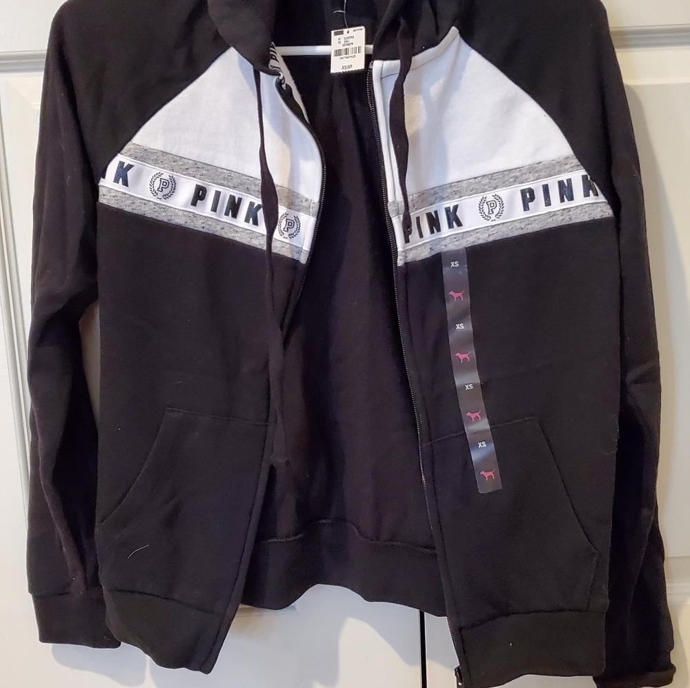 sweatshirt zip up